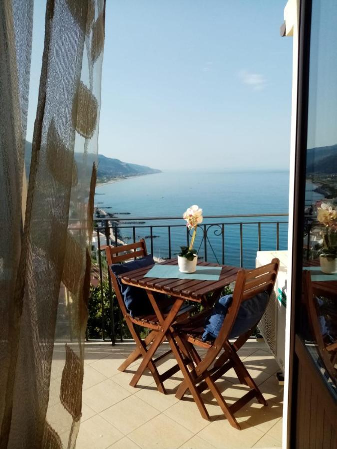 Apartmán Un Oblo Sul Mare San Lucido Exteriér fotografie