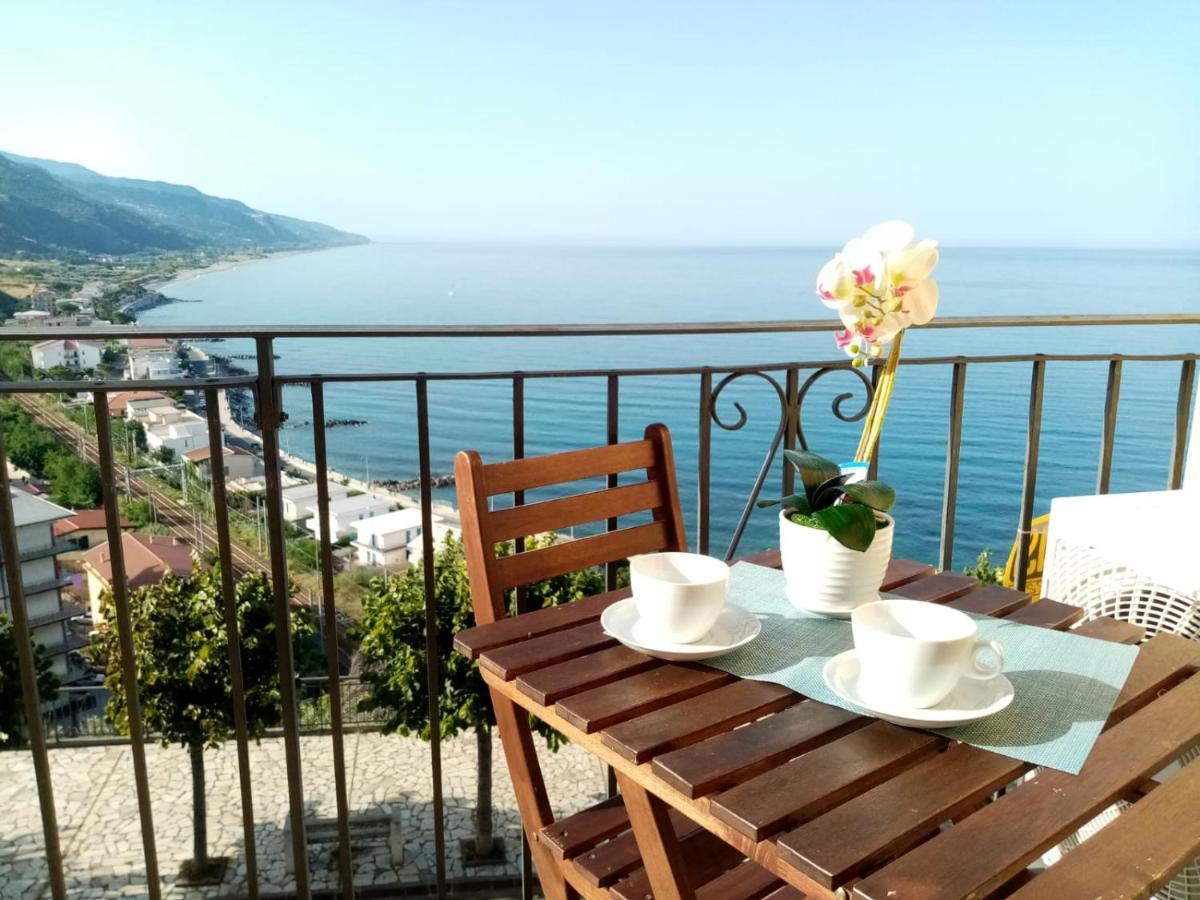 Apartmán Un Oblo Sul Mare San Lucido Exteriér fotografie