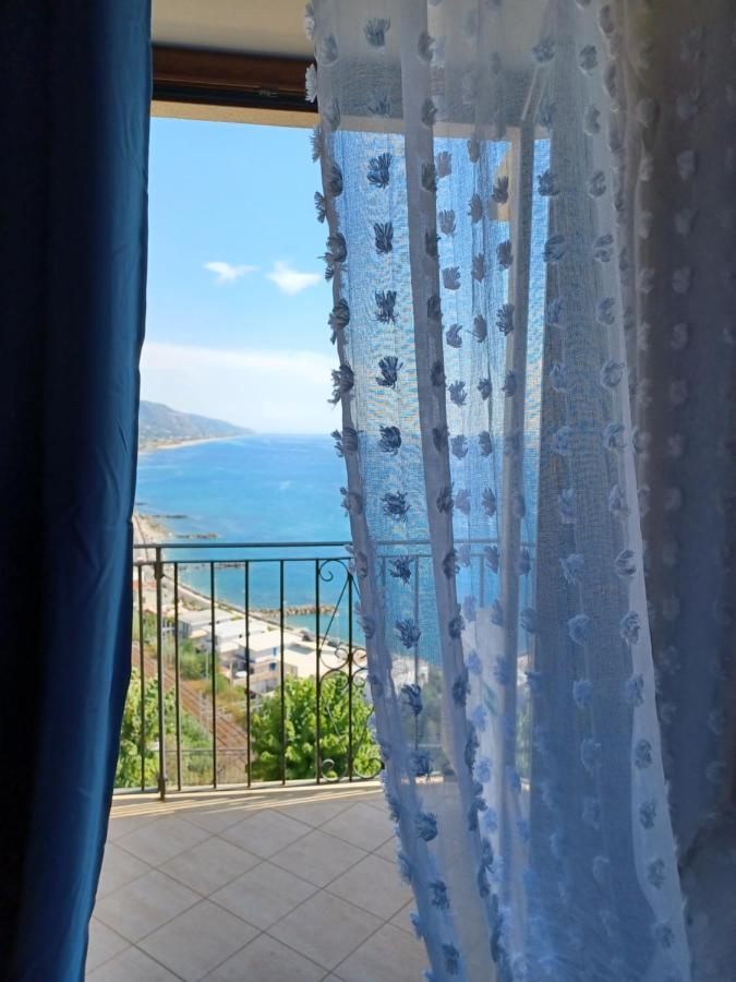 Apartmán Un Oblo Sul Mare San Lucido Exteriér fotografie