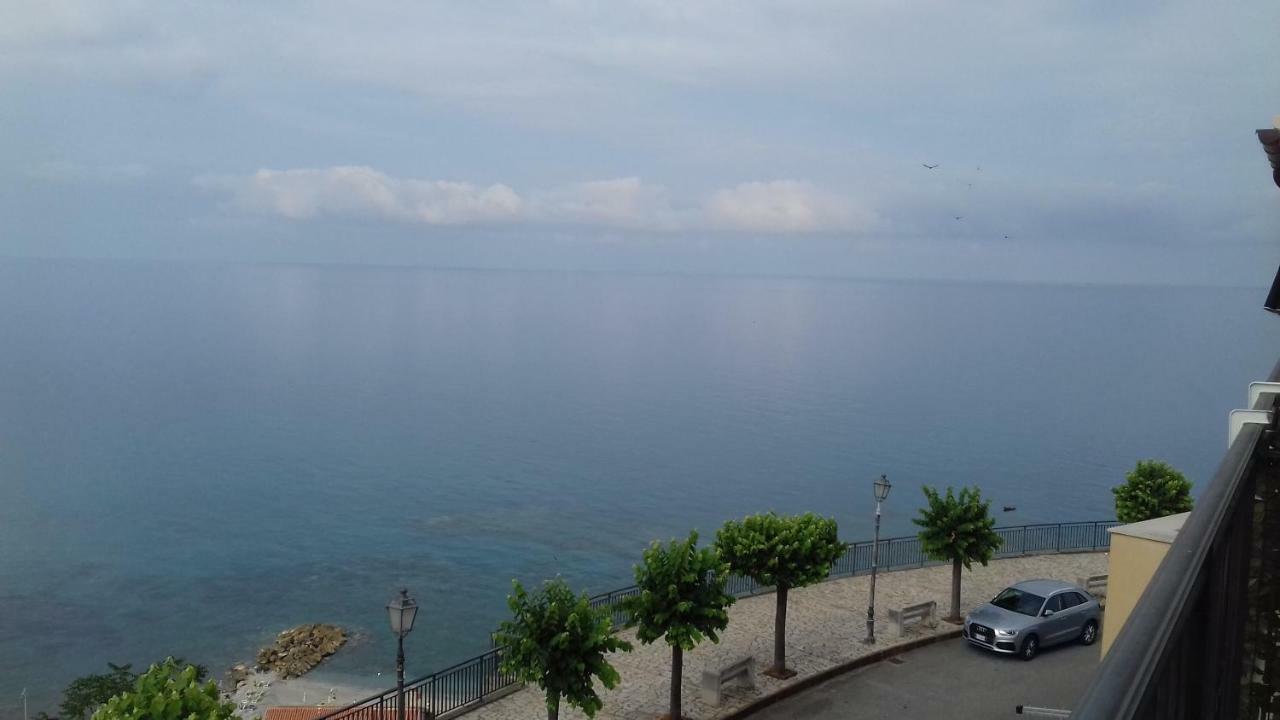 Apartmán Un Oblo Sul Mare San Lucido Exteriér fotografie